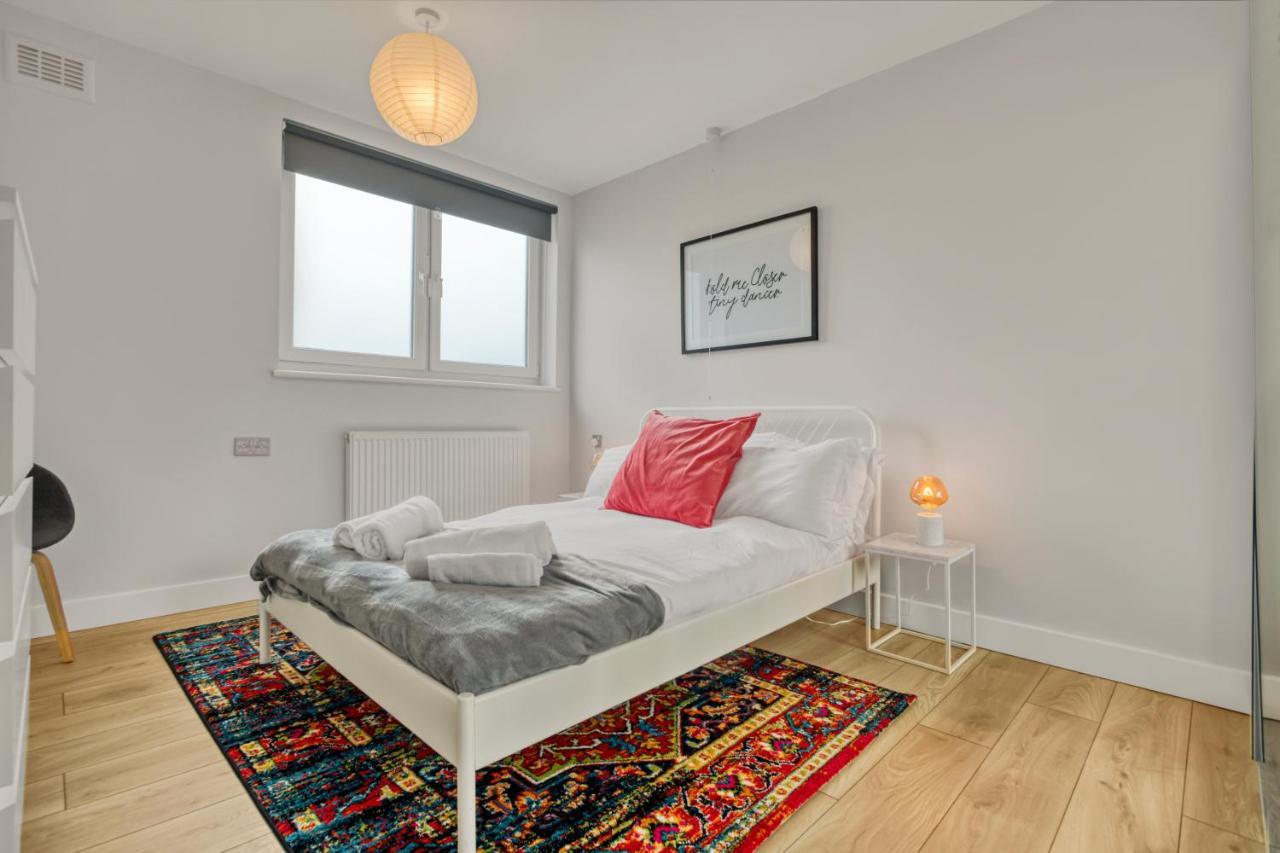 Homely 1Bed Apartment Vauxhall Londýn Exteriér fotografie